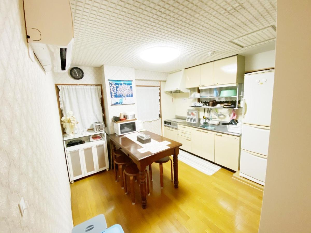 Guesthouse017徳島個室 飲食街中心 阿波踊り会館7分 文理&徳島大学 アスティとくしま車8分 Tokushima Esterno foto