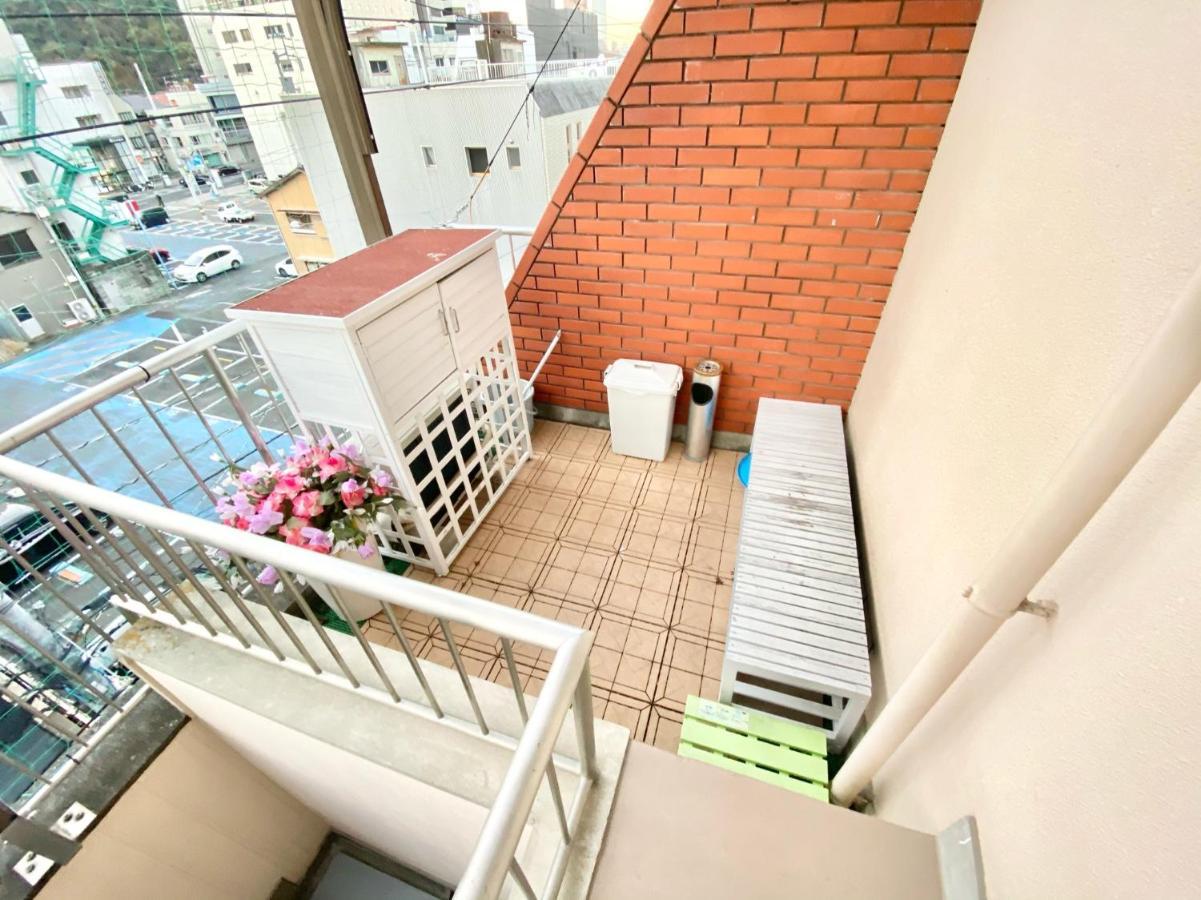 Guesthouse017徳島個室 飲食街中心 阿波踊り会館7分 文理&徳島大学 アスティとくしま車8分 Tokushima Esterno foto